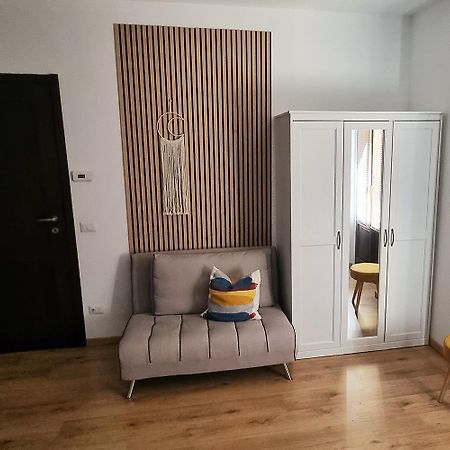 Il Gatto Stanco B&B Арона Екстер'єр фото